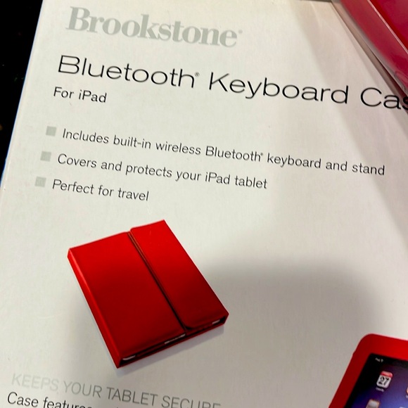 Brookstone Bluetooth Keyboard Case for iPad and Mini Apple Adapter - never used - Picture 4 of 11
